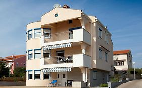 Apartments Petani